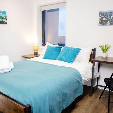 Central 2 Bed 2 Bath Apartment Near Brighton College, Beach, Hospital - Long Stay Offers Εξωτερικό φωτογραφία
