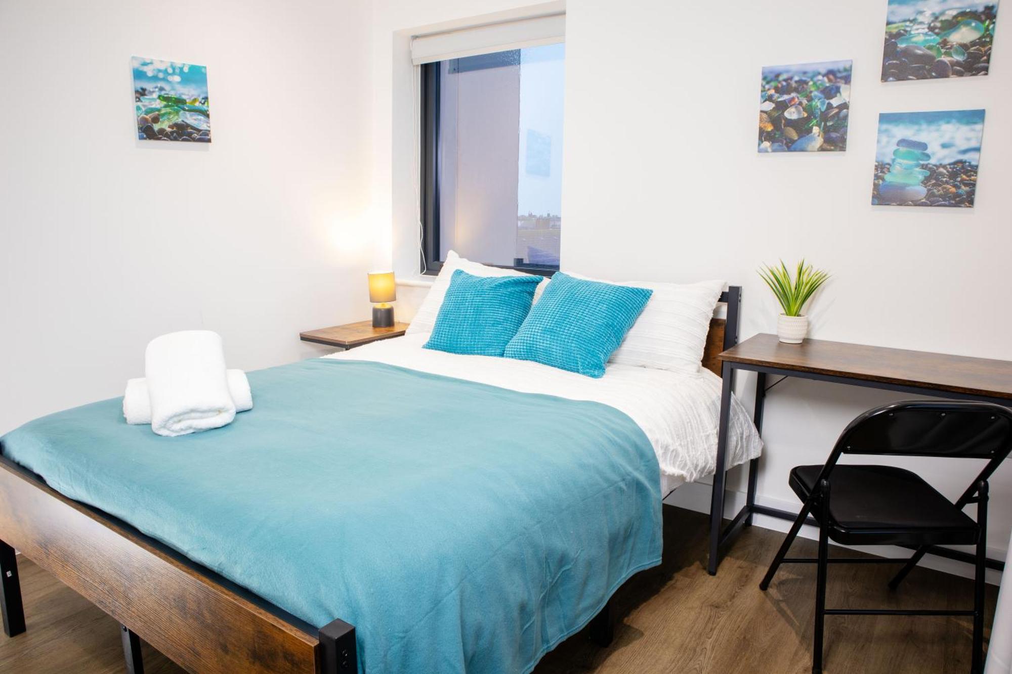 Central 2 Bed 2 Bath Apartment Near Brighton College, Beach, Hospital - Long Stay Offers Εξωτερικό φωτογραφία